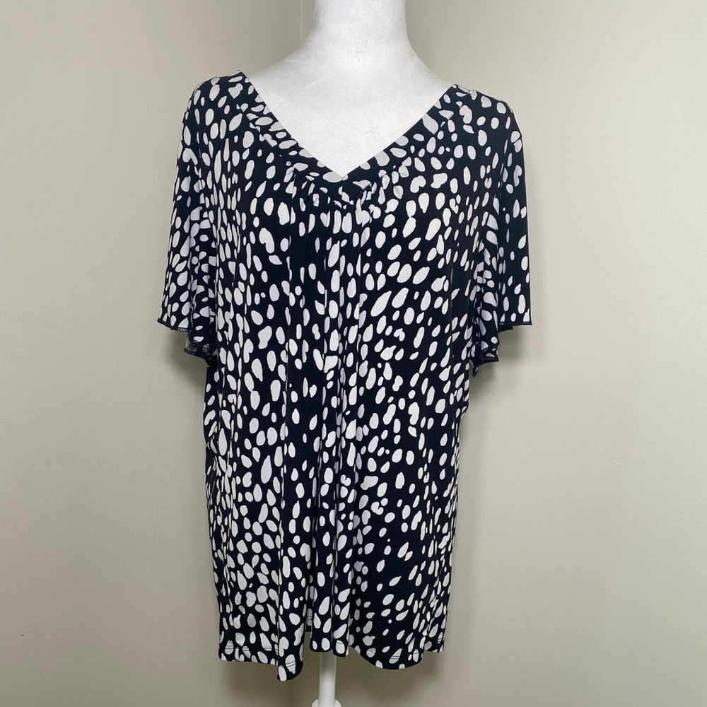 Plus Size Womens Black With White Polka Dots Business Casual Blouse Size 1X